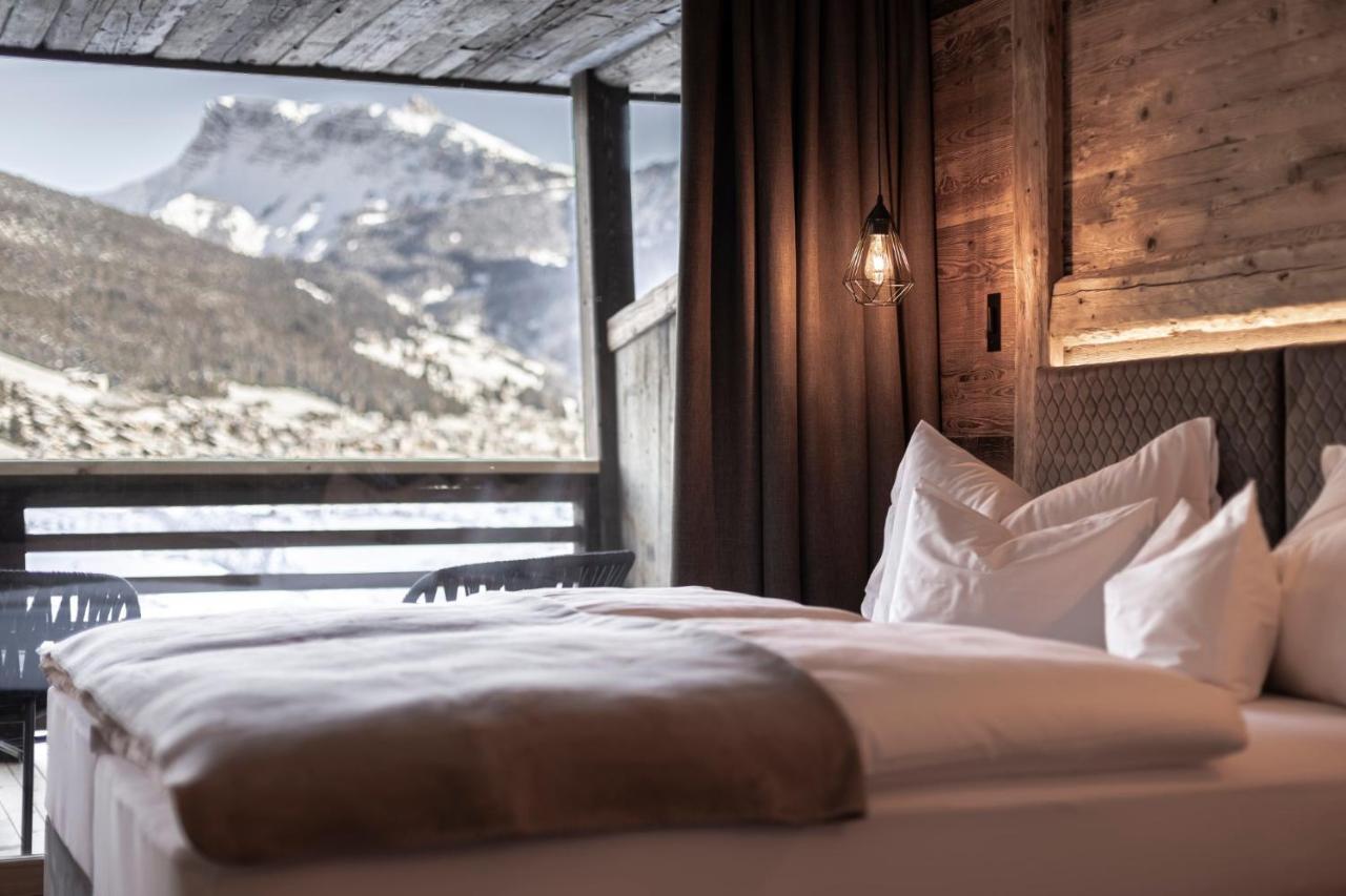 Hotel Niblea Dolomites Ortisei Exterior photo