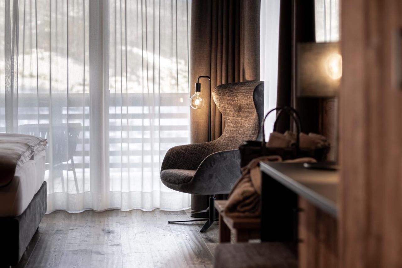 Hotel Niblea Dolomites Ortisei Exterior photo