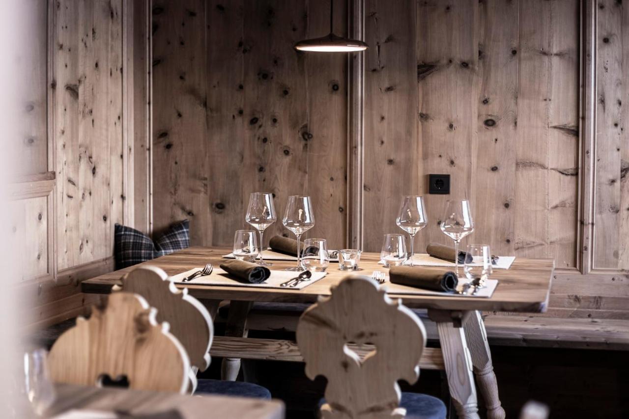 Hotel Niblea Dolomites Ortisei Exterior photo