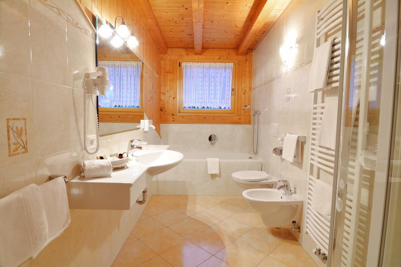Hotel Niblea Dolomites Ortisei Exterior photo
